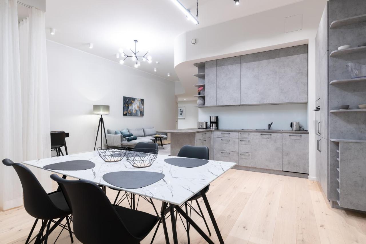 Dashaus 2 Bedroom Apartment ทาลลินน์ ภายนอก รูปภาพ