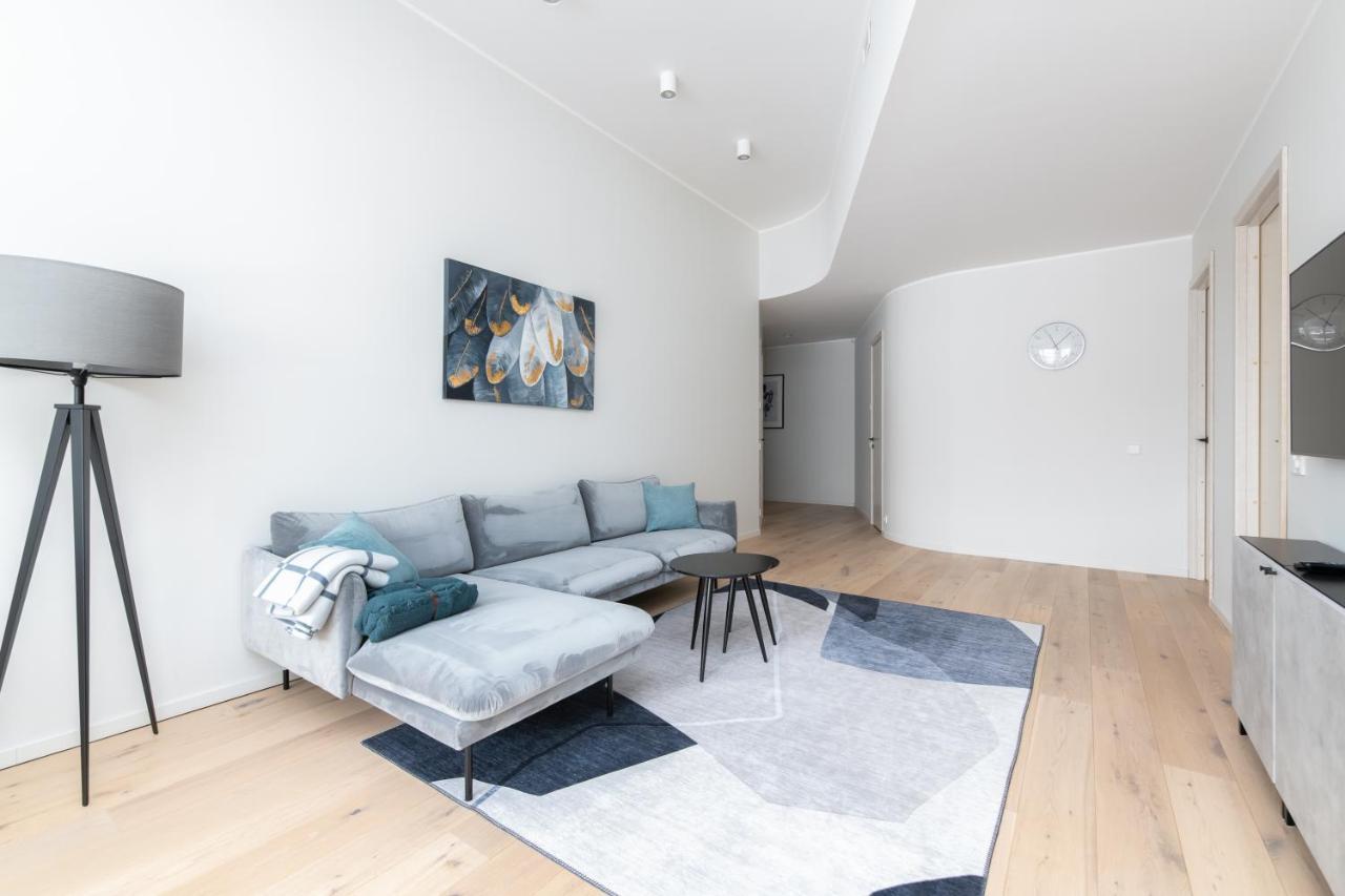 Dashaus 2 Bedroom Apartment ทาลลินน์ ภายนอก รูปภาพ